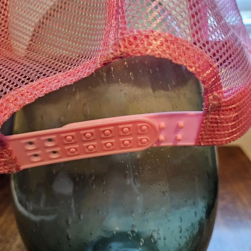pink and‎ white 